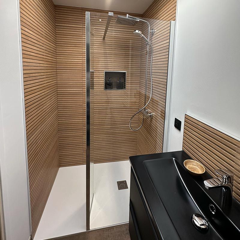 Pose d'une douche à l'Italienne moderne à la Gorgue